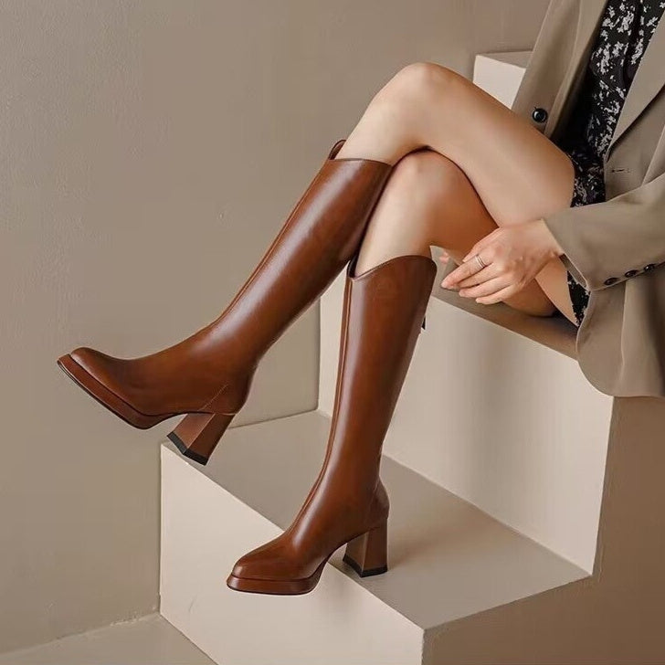 Elegant And Comfortable Long V Cut Women's Boots